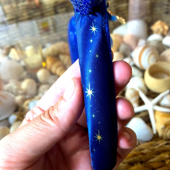 🧚🏼♀️2021 The Main Attraction Peter Pan Ea… - Picture 4 of 5